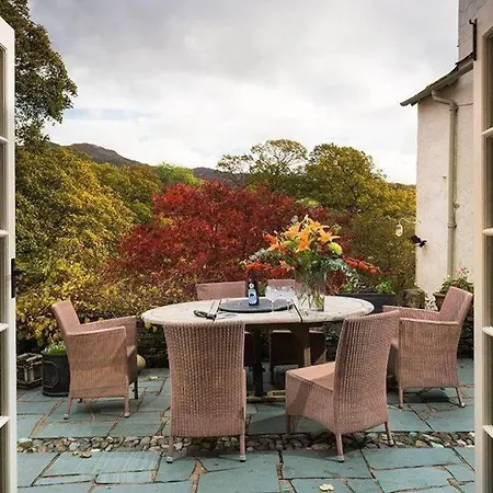 The Eltermere Old Barn, Tatil Evi *