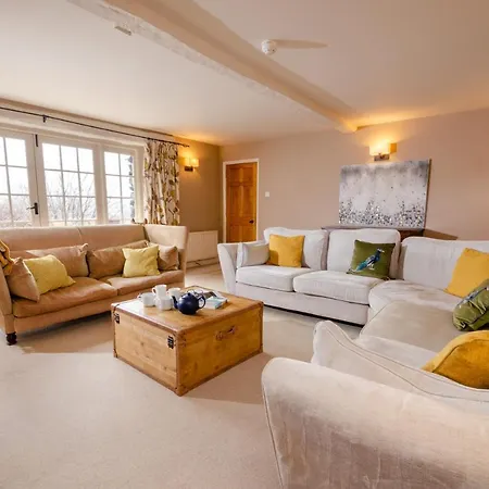 The Eltermere Old Barn, Holiday home *