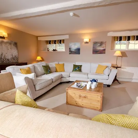 The Eltermere Old Barn, Holiday home